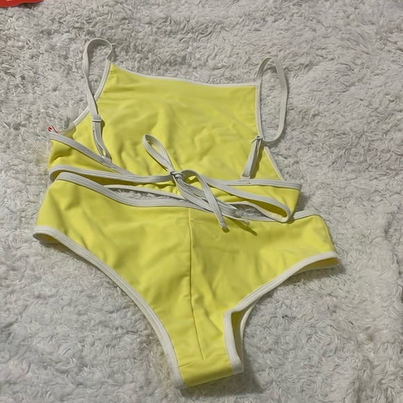 OOKIOH Yellow Women's Swim Set - Picture 11 of 12